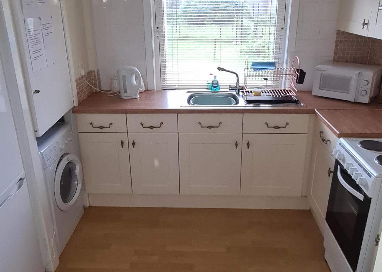 Beautiful 2-Bed Apartment In Campbeltown Exterior photo